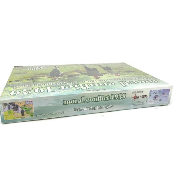 New Moral Conflict 1939 Team Strategy Board Game Playford - Picture 3 of 5